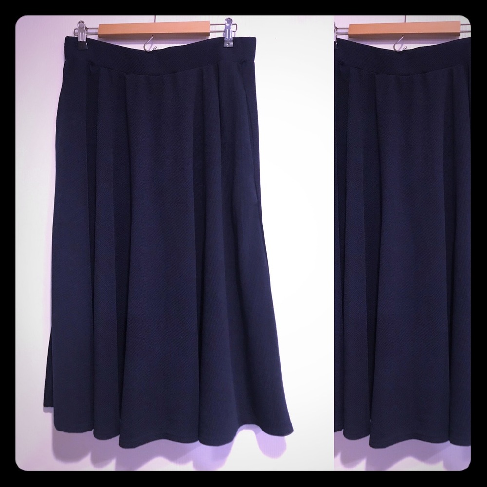 Navy blue midi skirt 1x a-line